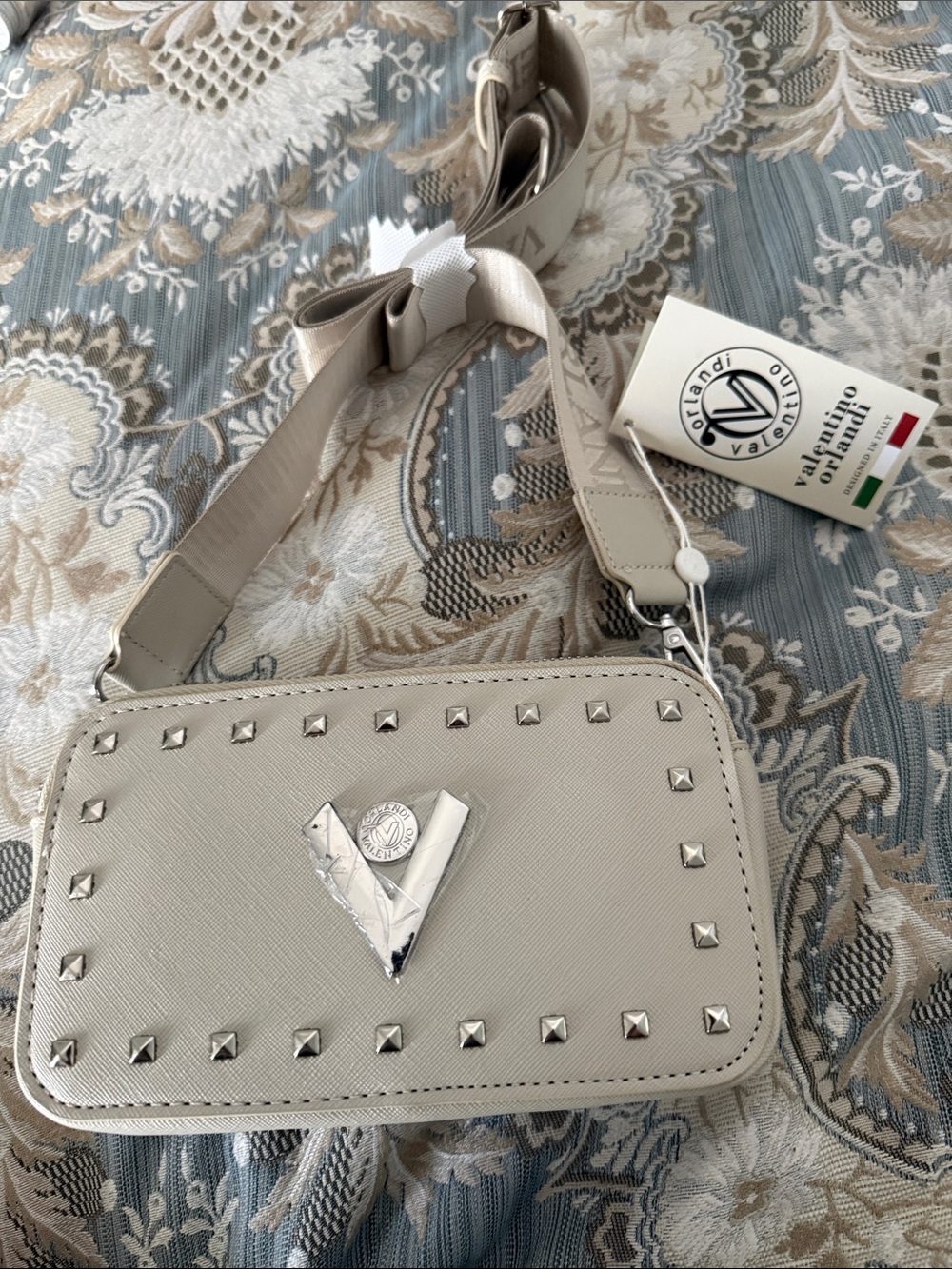 Valentino Orlandi Light Grey Studded Crossbody Camera Bag NWT V-3003